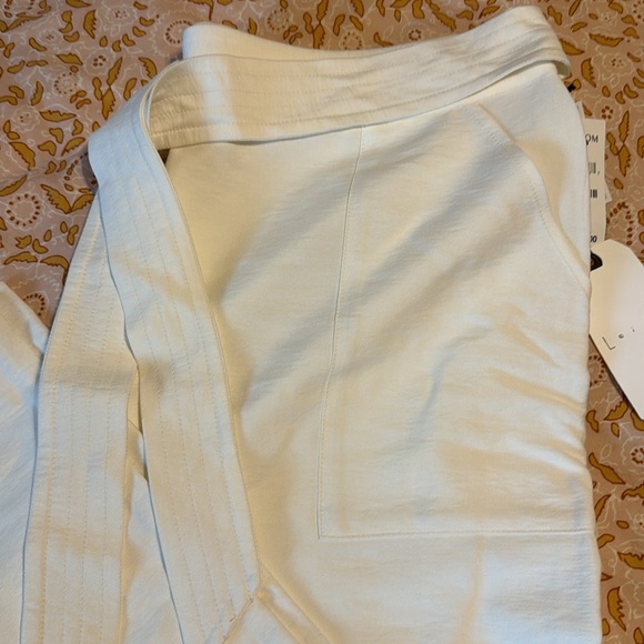 Leith cropped side zip ankle length pants with front patch pockets. Brand new. - Picture 5 of 7